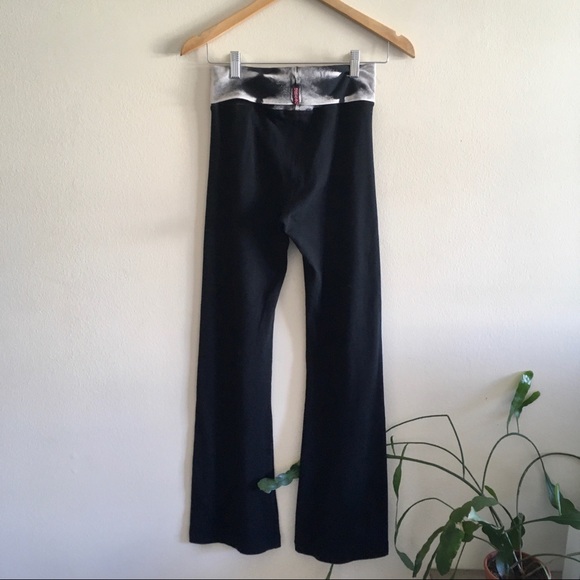 Hard Tail Yoga Pants - Picture 3 of 10